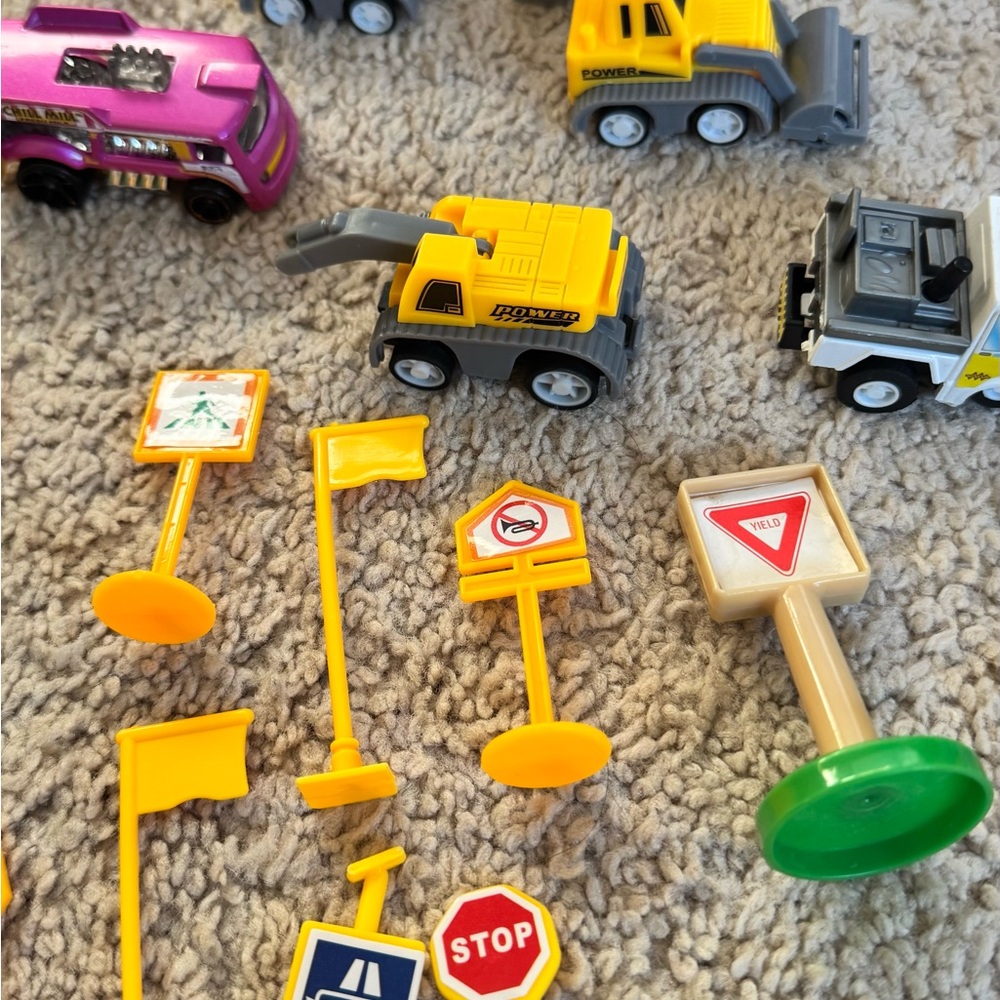 Colorful Building Racetrack/Construction Set for Kids - Picture 4 of 10
